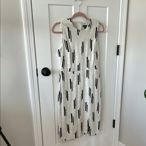 Elegant White and Black Sleeveless Dress